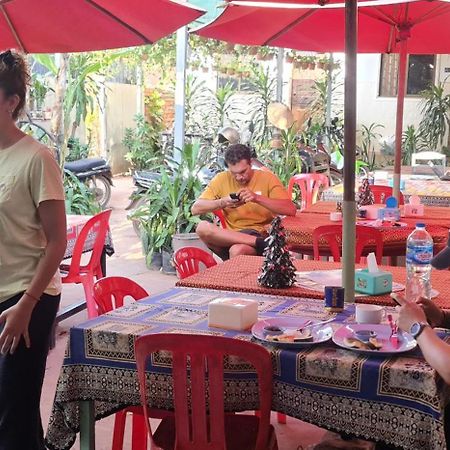 Relax Resort Angkor Villa Siem Reap Esterno foto
